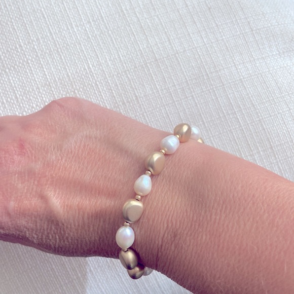 WHITE HOUSE BLACK MARKET Set of 3 Gold and Pearl with Charms Stretch Bracelets - Picture 6 of 6